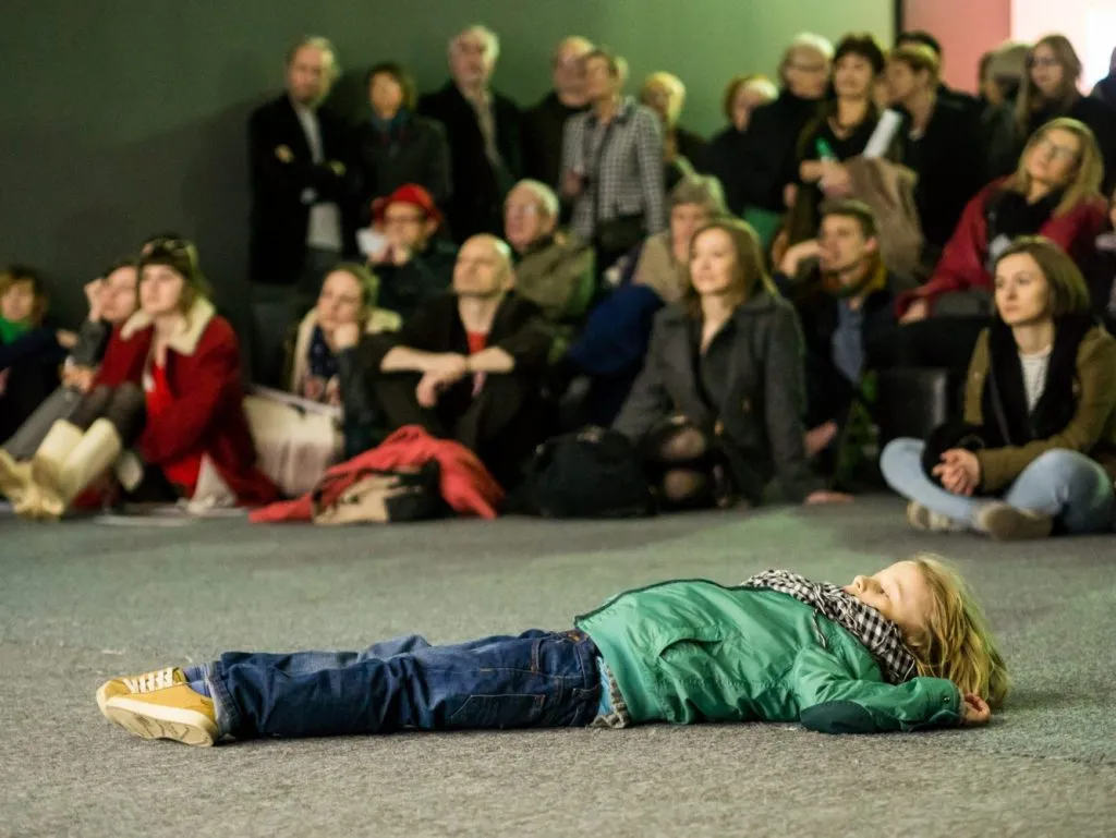 Katarzyna Kozyra: Szukając Jezusa — Galeria 14